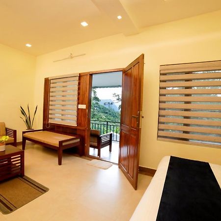 Golden Fern Resort Kanthalloor Eksteriør bilde