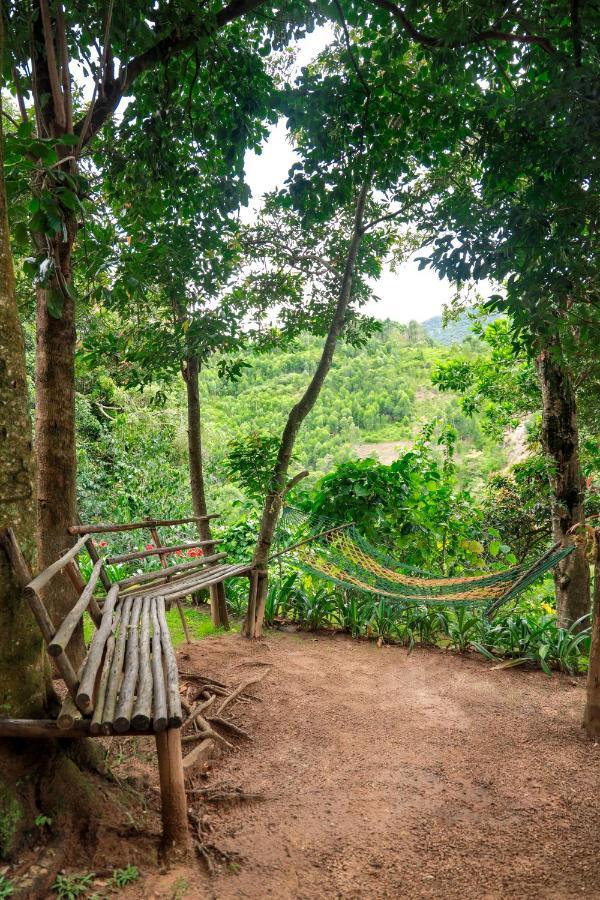 Golden Fern Resort Kanthalloor Eksteriør bilde