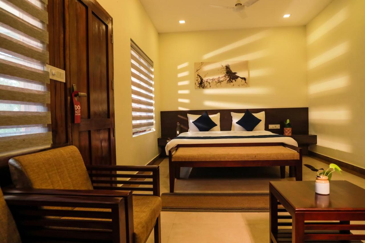 Golden Fern Resort Kanthalloor Eksteriør bilde