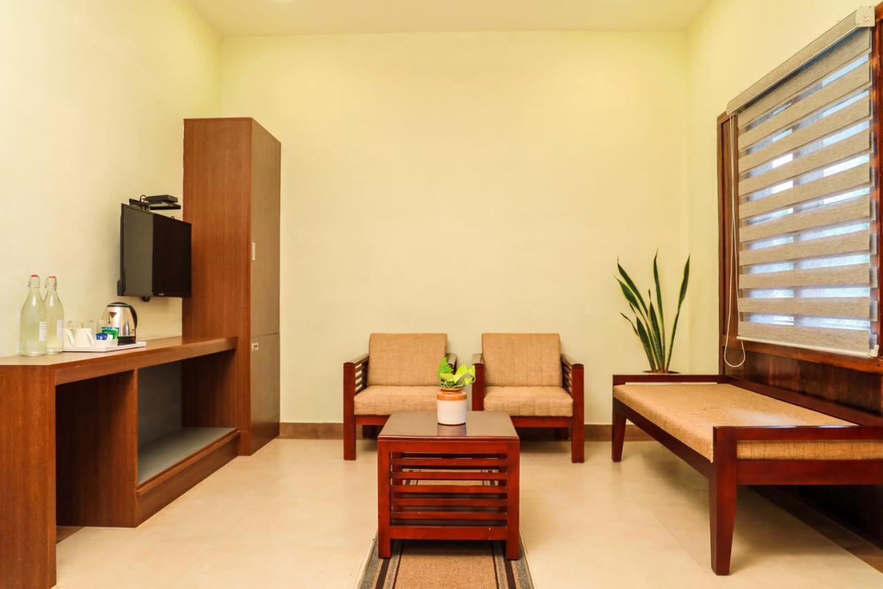 Golden Fern Resort Kanthalloor Eksteriør bilde