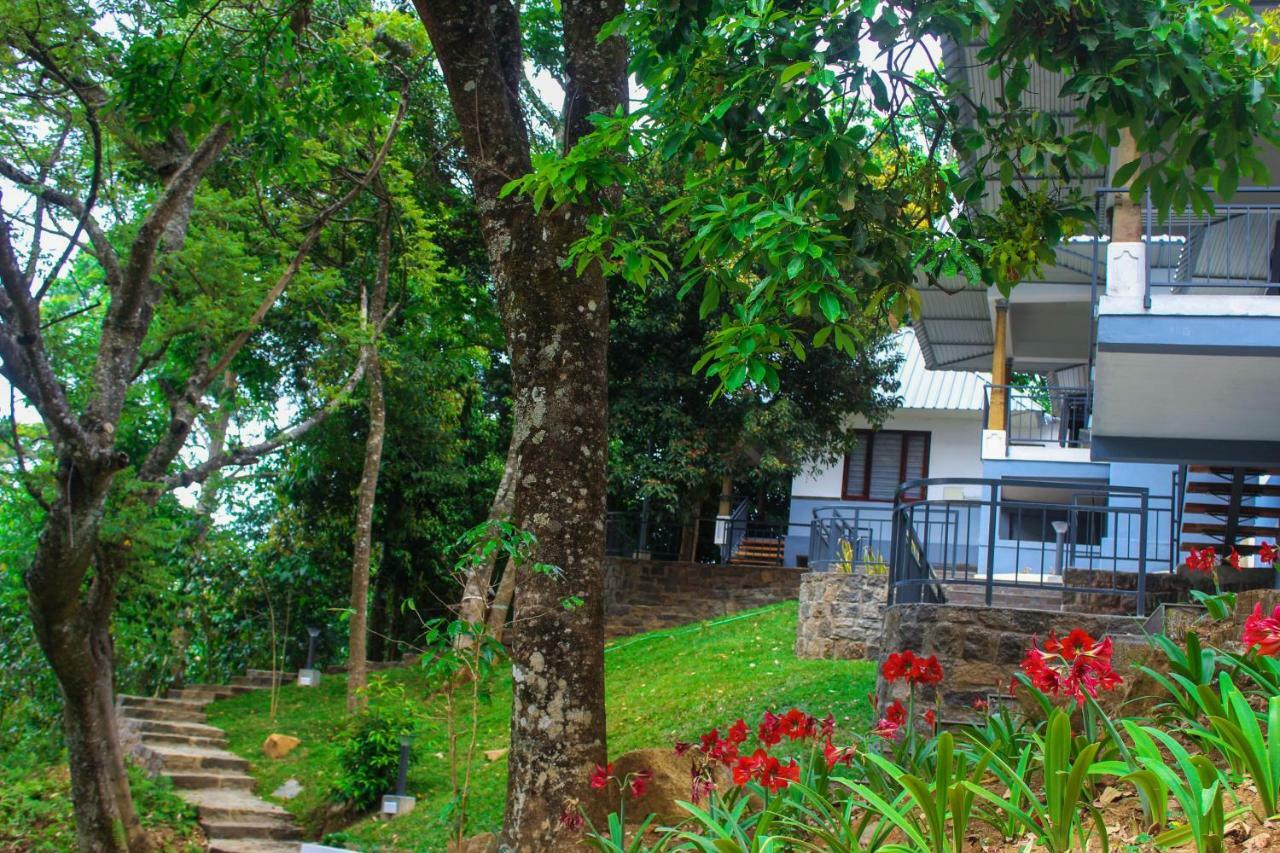 Golden Fern Resort Kanthalloor Eksteriør bilde